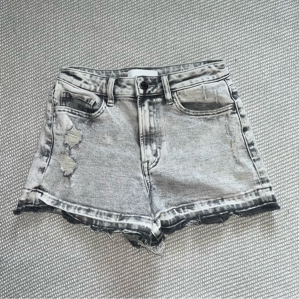 Sold - Picture 1 of 4